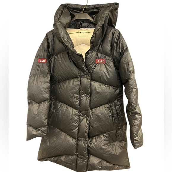 cotopaxi Jackets & Blazers - Cotopaxi S mint condition “Nina” downfilled 3/4 length lightweight parka- Clif